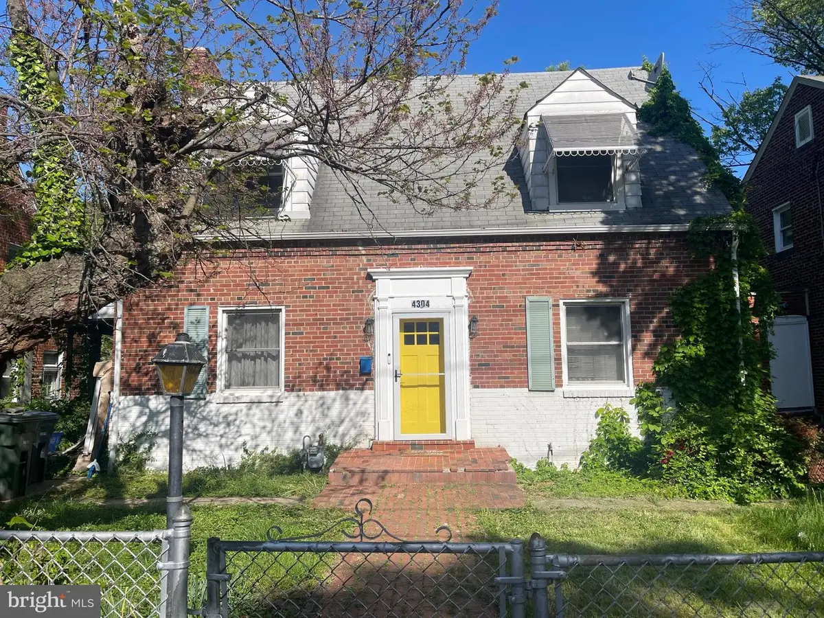 4304 Alabama Ave Se, Washington, DC 20019 - Image #1