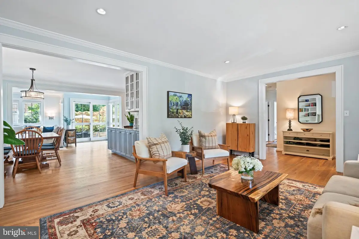 5191 Linnean Ter Nw, Washington, DC 20008 - #1