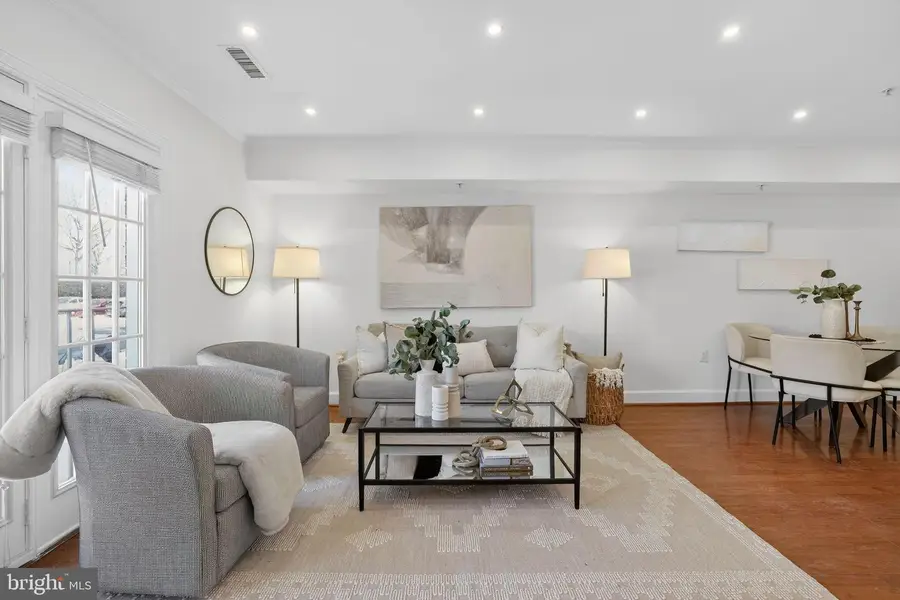 3805 Porter St Nw #201, Washington, DC 20016 - #2