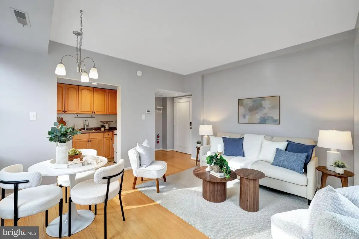 1133 13th St Nw #704, Washington, DC 20005 - Image #1