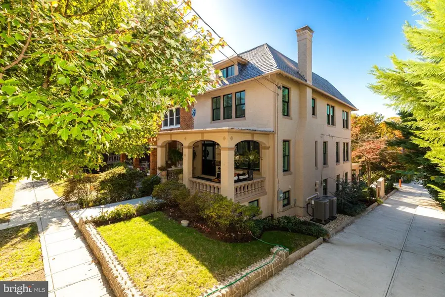 2820 Bellevue Ter Nw, Washington, DC 20007 - #2