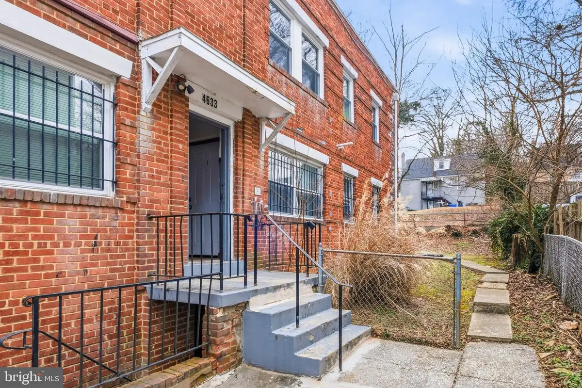 4633 Hillside Rd Se, Washington, DC 20019 - Image #1