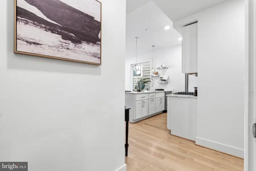 836 Varnum St Nw #201, Washington, DC 20011 - #2