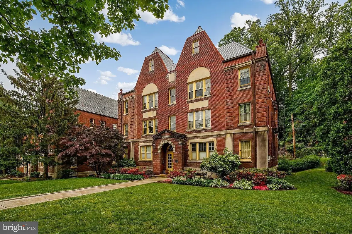 3024 Porter St Nw #102, Washington, DC 20008 - Image #1