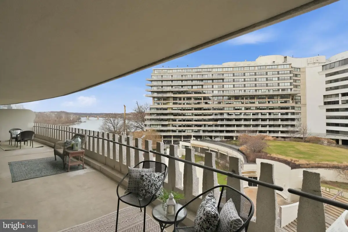 700 New Hampshire Ave Nw #609, Washington, DC 20037 - Image #1