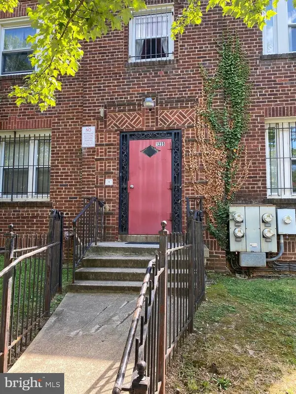 1235 Holbrook Ter Ne, WASHINGTON, DC 20002