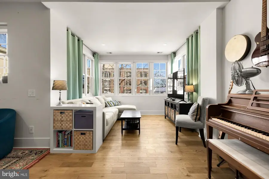 2926 Porter St Nw #306, Washington, DC 20008 - #2