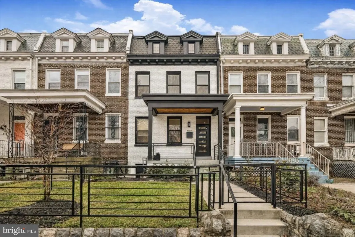 522 Nw Taylor St Nw, Washington, DC 20011 - #1