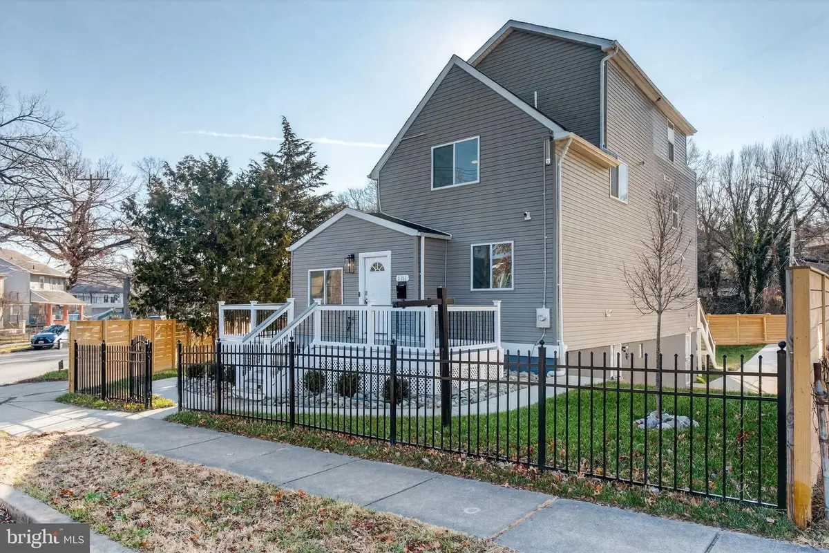 3151 Newton St Ne, Washington, DC 20018 - #1