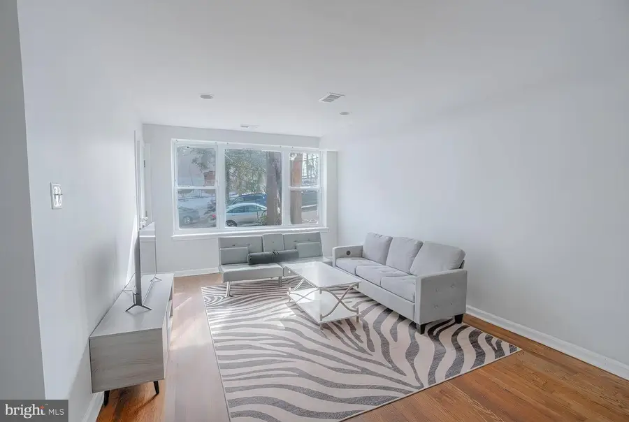 32 Varnum St Ne, Washington, DC 20011 - #2