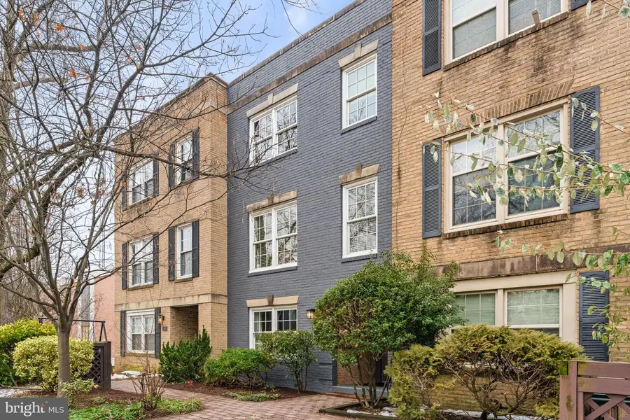 1117 G St Se, Washington, DC 20003 - #2