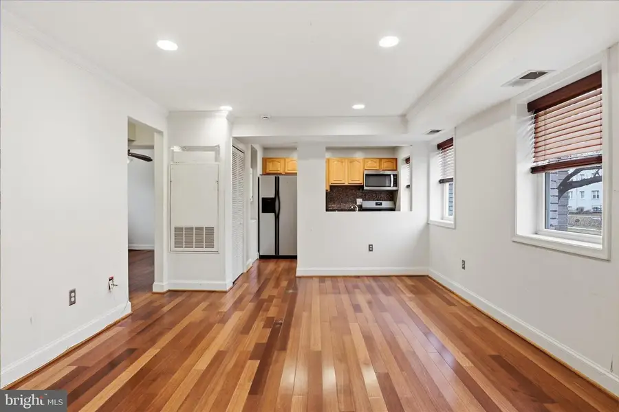 3866 9th St Se #102, Washington, DC 20032 - #3