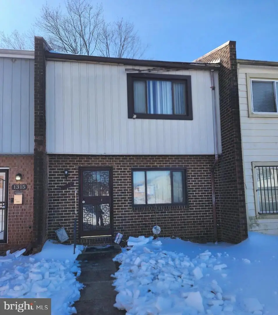 1317 Barnaby Ter Se, Washington, DC 20032 - #1