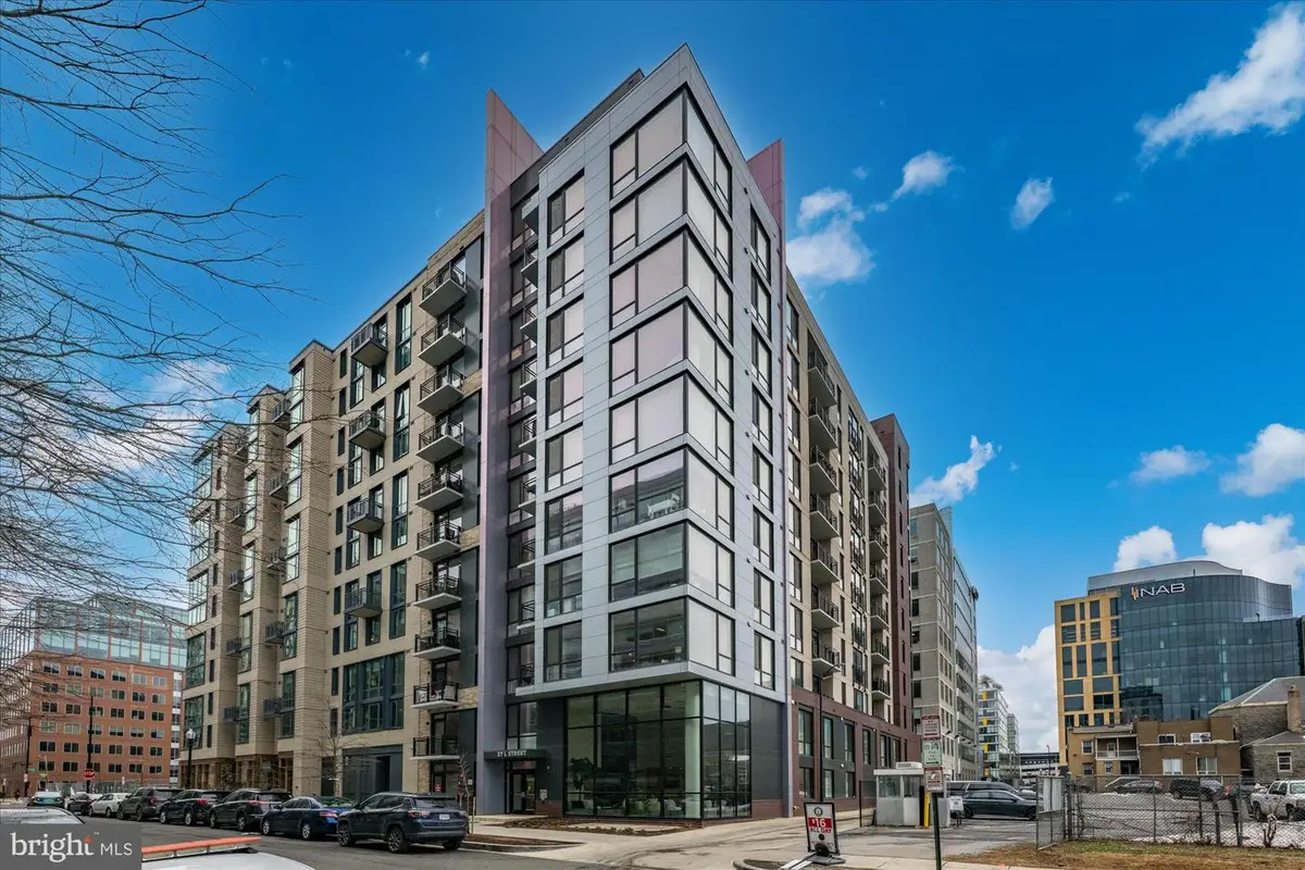 37 L St Se #1105, Washington, DC 20003 - #1