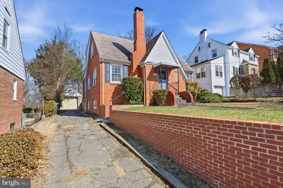 3225 Chestnut St Ne, Washington, DC 20018 - #3