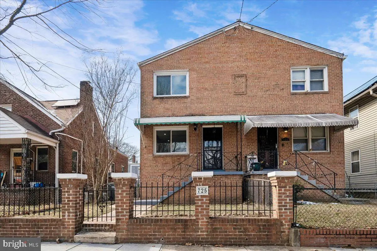 725 Croissant Pl Se, Washington, DC 20019 - #1
