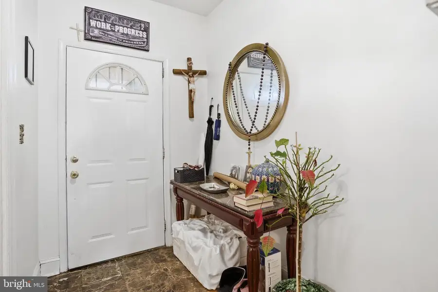 633 Irving St Nw, Washington, DC 20010 - #2