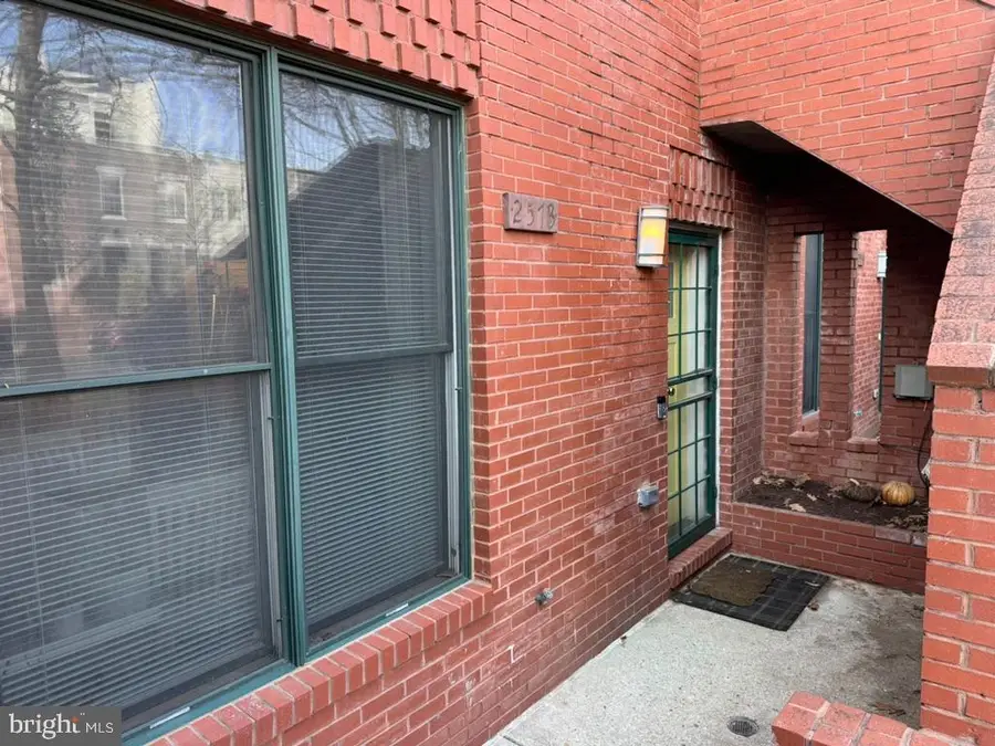 257 14th St Se #b, Washington, DC 20003 - #2