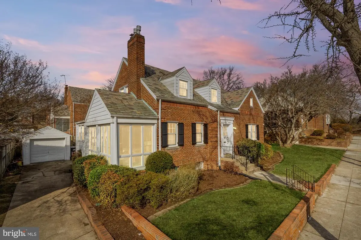 3918 17th Pl Ne, Washington, DC 20018 - #1