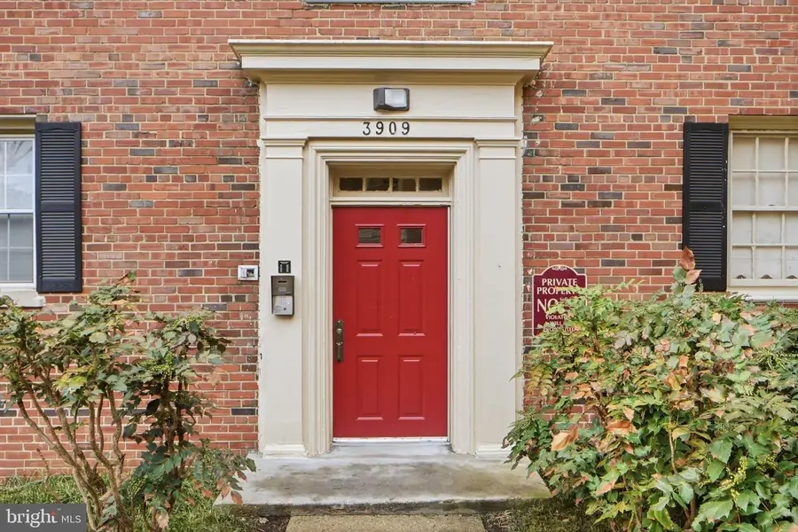 3909 Pennsylvania Ave Se #302, Washington, DC 20020 - #3