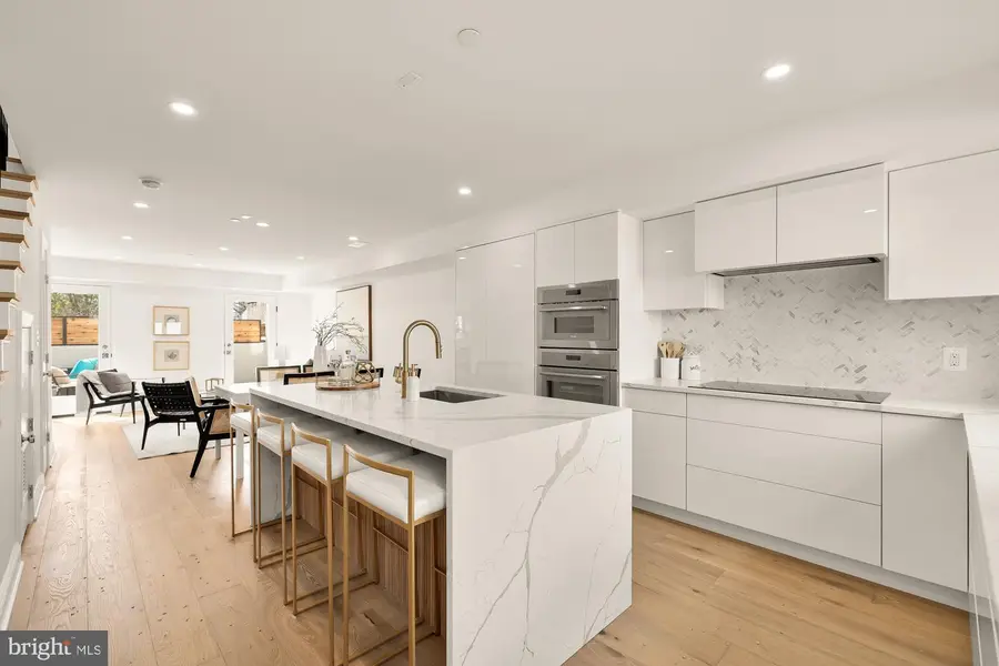 1202 Eton Ct Nw #t3, Washington, DC 20007 - #2