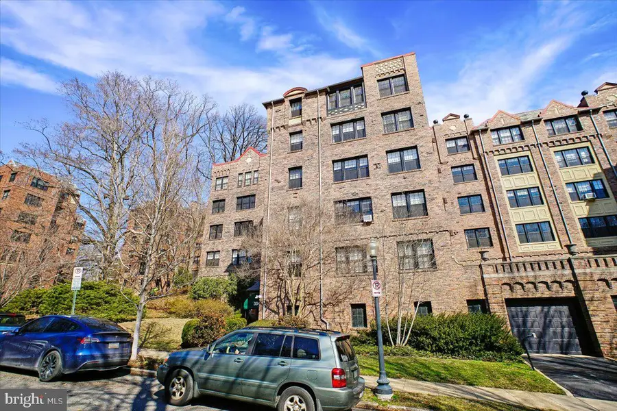 3041 Sedgwick St Nw #301d, Washington, DC 20008 - #3