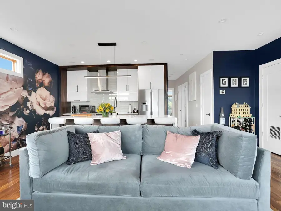 1337 K St Se #ph-3, Washington, DC 20003 - #2