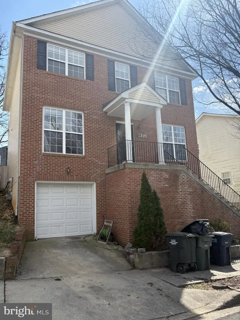 3326 Oxon Run Rd Se, Washington, DC 20032 - #1