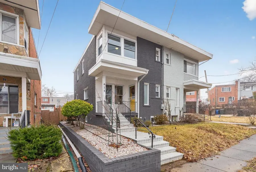 615 Kensington Pl Ne, Washington, DC 20011 - #2