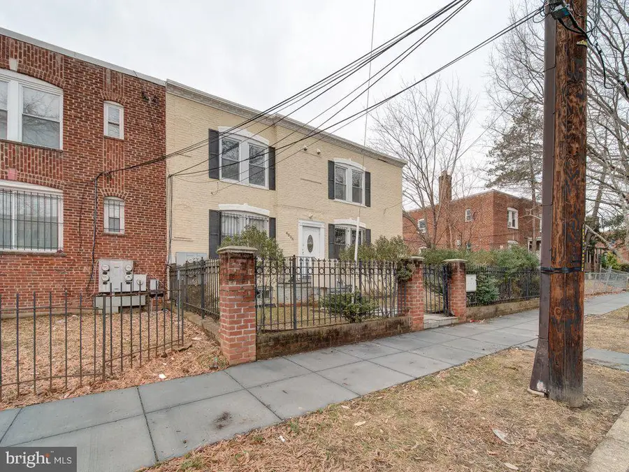 4325 Halley Ter Se #201, Washington, DC 20032 - #2