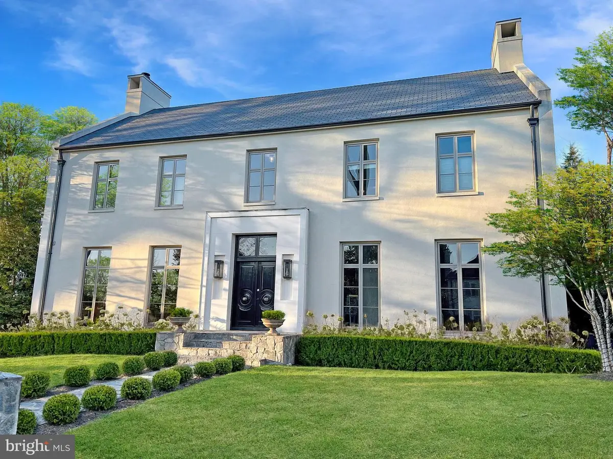 4929 Lowell St Nw, Washington, DC 20016 - #1