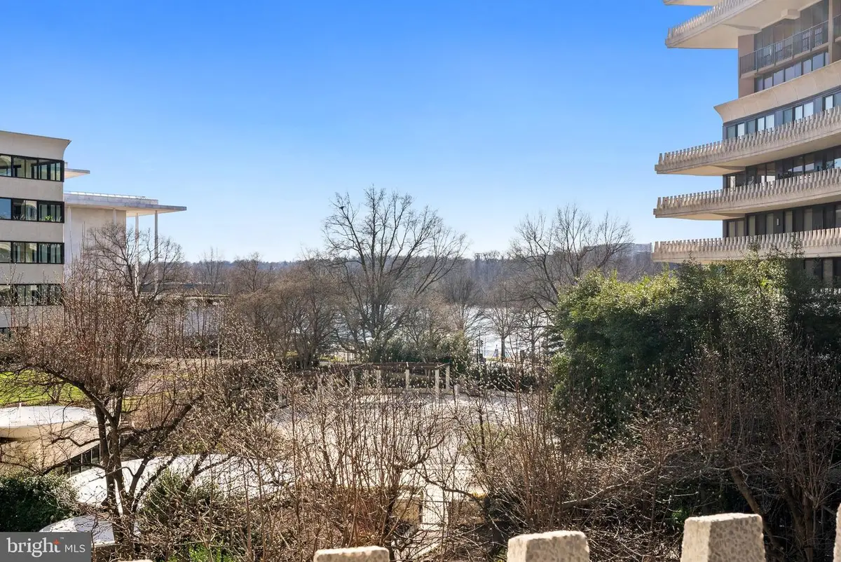 700 New Hampshire Ave Nw #421, Washington, DC 20037 - #1