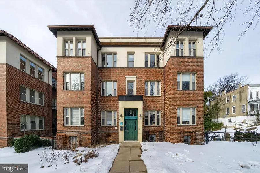 1218 Perry St Ne #201, Washington, DC 20017 - #3