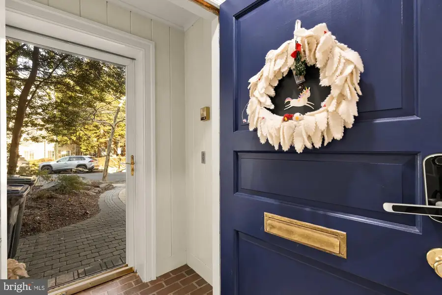 3726 Jenifer St Nw, Washington, DC 20015 - #2