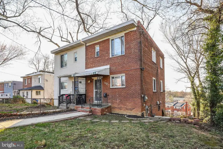 513 Hilltop Ter Se, Washington, DC 20019 - #2