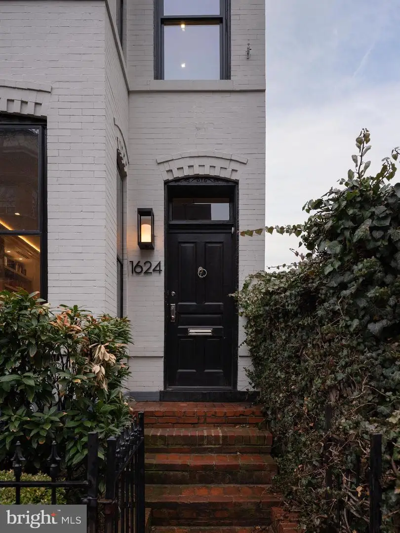 1624 Swann St Nw, Washington, DC 20009 - #2