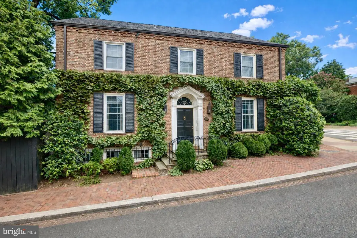 1698 32nd St Nw, Washington, DC 20007 - #1