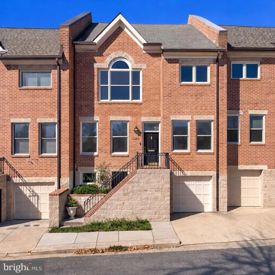 2122 Observatory Pl Nw, Washington, DC 20007 - #2