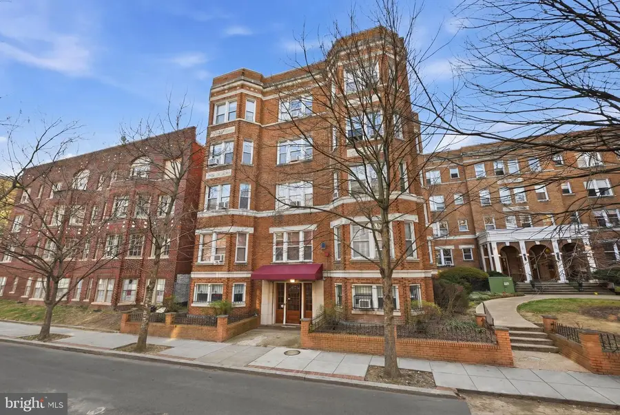 1820 Clydesdale Pl Nw #4, Washington, DC 20009 - #2