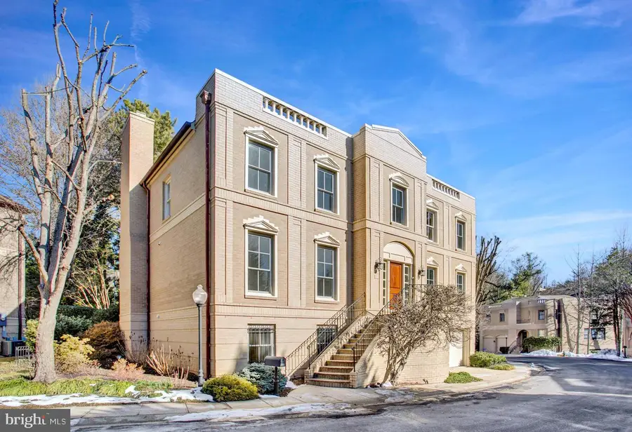 4709 Foxhall Cres Nw, Washington, DC 20007 - #2