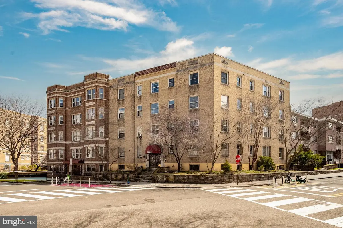 1860 Clydesdale Pl Nw #105, Washington, DC 20009 - #1