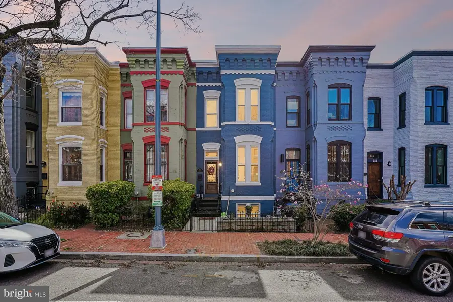 909 C St Ne, Washington, DC 20002 - #2