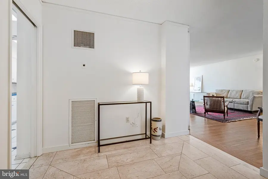 800 25th St Nw #1002, Washington, DC 20037 - #3