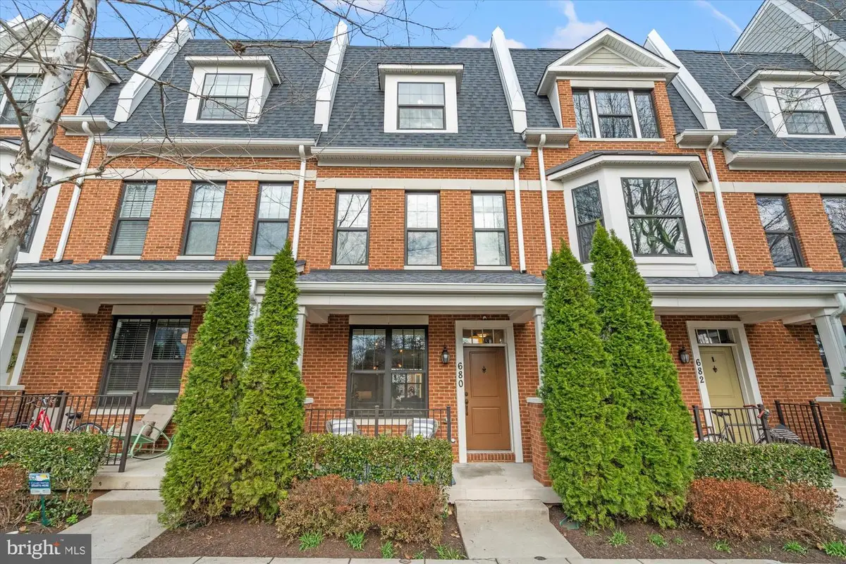 680 Kenneth St Ne, Washington, DC 20017 - #1