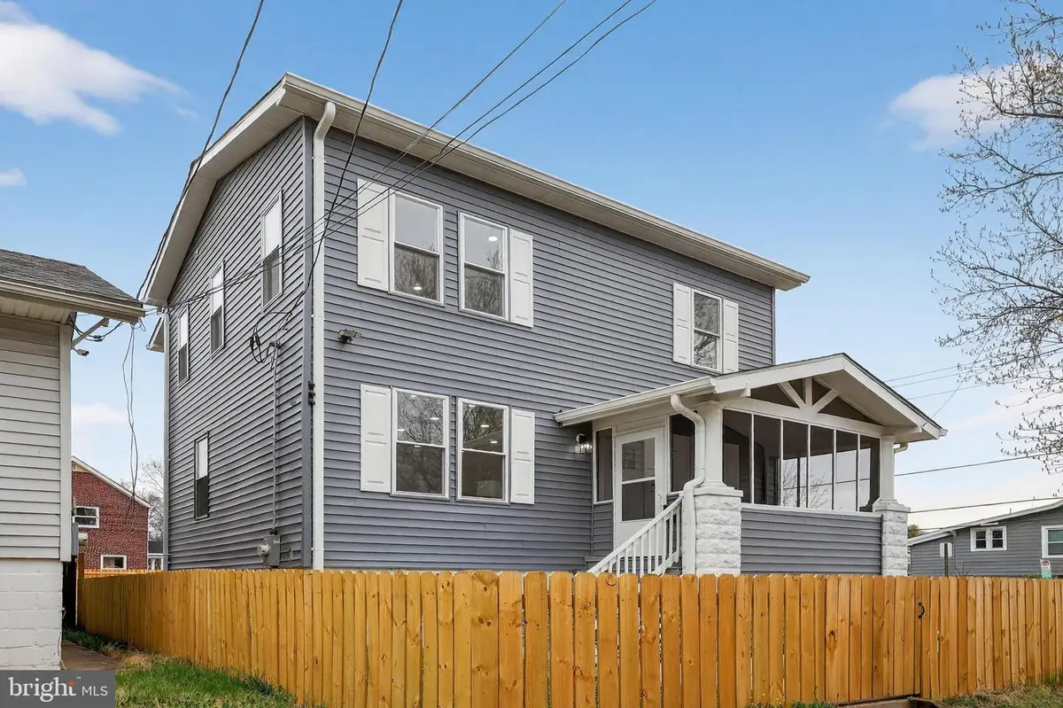 2932 Yost Pl Ne, Washington, DC 20018 - #1