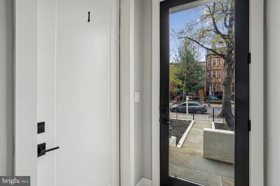 1329 Irving St Nw #1, Washington, DC 20010 - #2