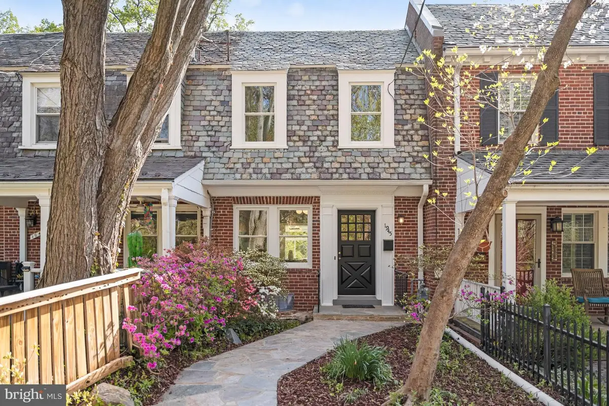 1945 39th St Nw, Washington, DC 20007 - #1