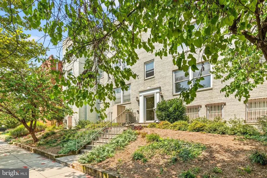 1628 C St Se #302, Washington, DC 20003 - #2