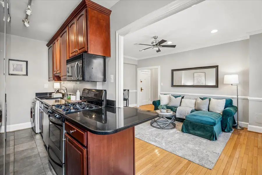 3010 Wisconsin Ave Nw #209, Washington, DC 20016 - #2
