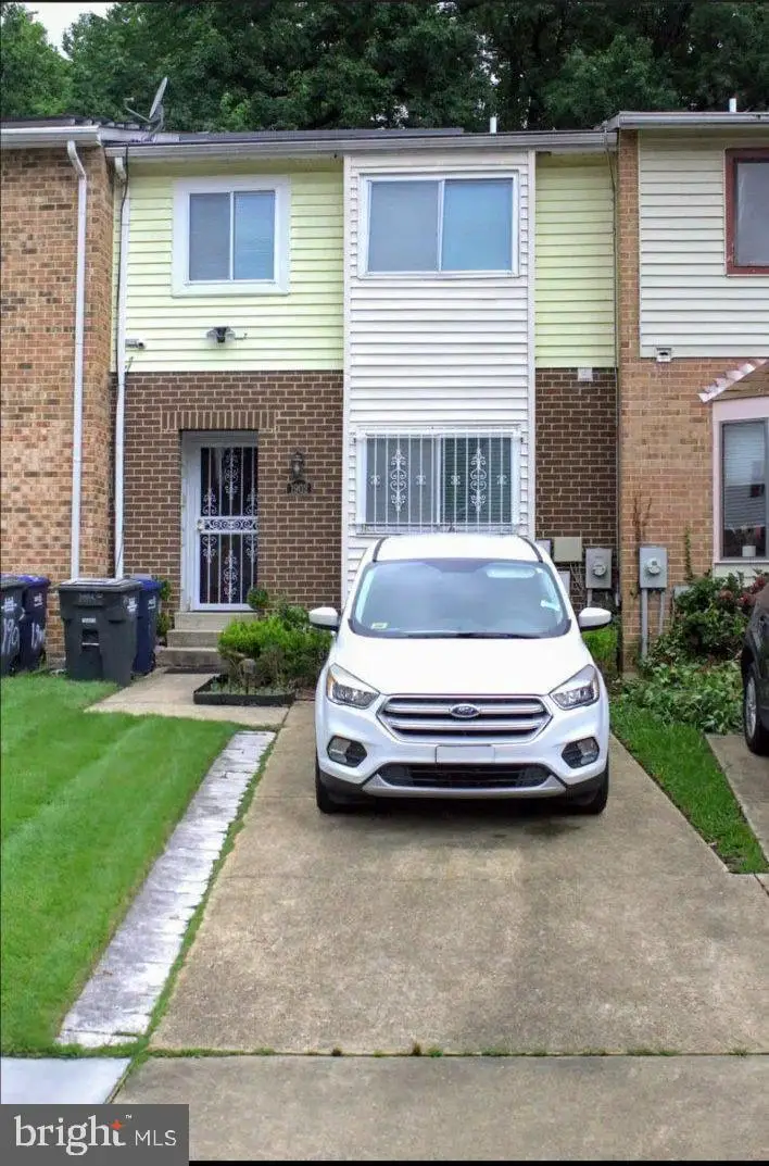 1902 Se Valley Ter Se, Washington, DC 20032 - #1